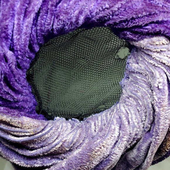 Vintage Best and Co Light and Dark Purple Crushed Velvet Cloche Flapper Hat main image 13